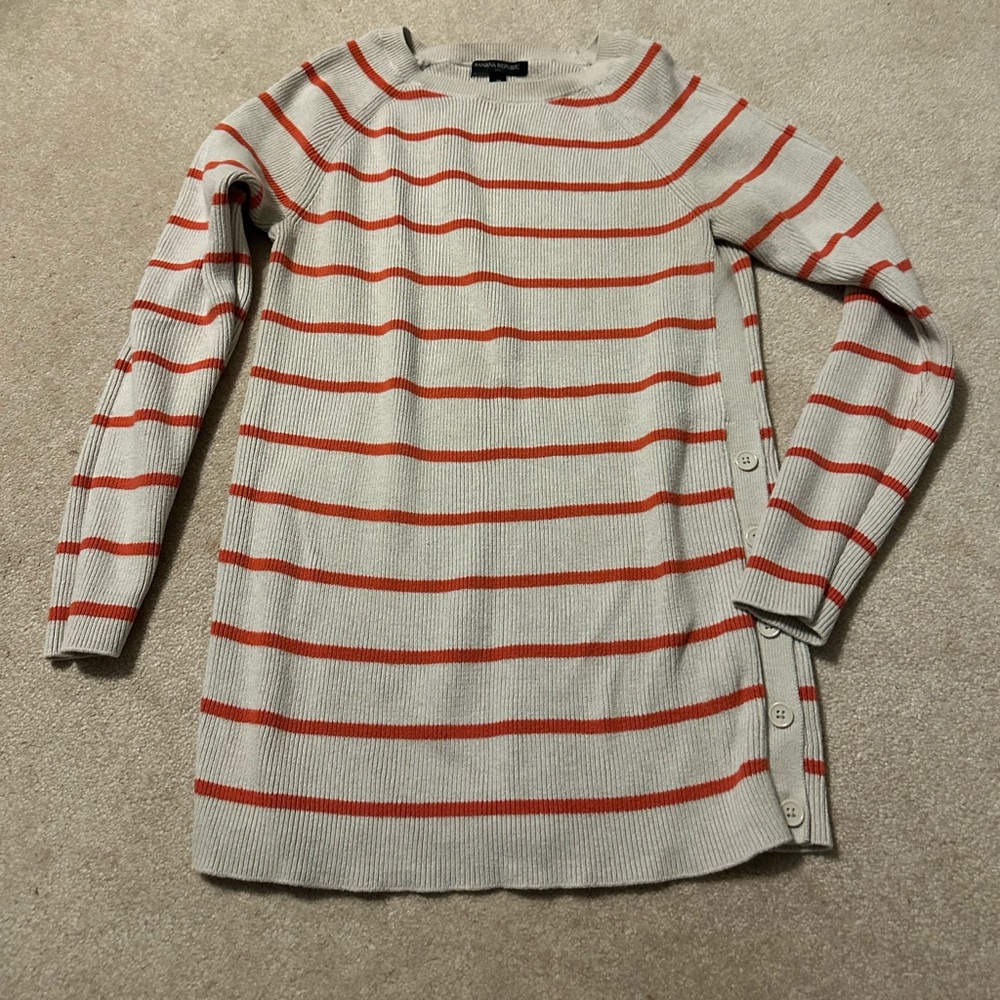 Banana Republic side button sweater, size medium